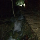 Zajedničkim snagama članova HGSS Stanice Gospić i  čuvara prirode NP Plitvička jezera pronađeni zalutali turisti