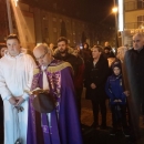 U Otočcu upaljena prva adventska svijeća