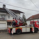 Vatrogasci iz Ličko-senjske županije pomažu Sisku i Petrinji 
