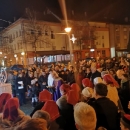 U Otočcu upaljena prva adventska svijeća