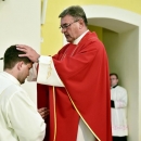 Svećeničko ređenje vlč. Josipa Tomljanovića u gospićkoj katedrali