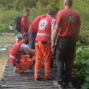 Spašen mladić u NP Plitvička jezera, poskliznuo se i pao u jezero 