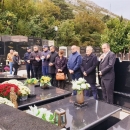 Polaganjem vijenaca i paljenjem svijeća obilježen blagdan Svih svetih
