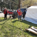 Volonteri Gradskog društva Crvenog križa Otočac podigli šator i ustupili DZ Otočac na korištenje