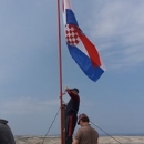 Podignut hrvatski stijeg na brdu Pećina - Kustići 