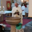 Vazmeno bdjenje u župi Presvetog Trojstva u Otočcu