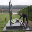 Polaganje vijenaca u prigodi blagdana Svih svetih u Brinju 
