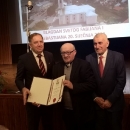 Don Jure Ladišić dobitnik nagrade Grada Otočca, uručene i plakete i medalja Grada Otočca 