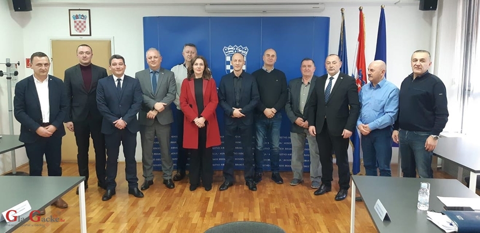 Izaslanstvo Ličko-senjske županije na sastanku s ministrom Medvedom