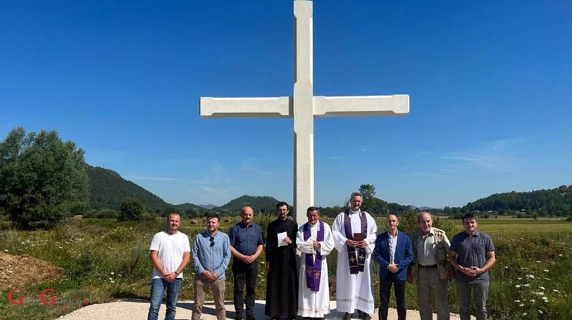 U Smiljanu blagoslovljen križ u spomen na Nikolu Teslu