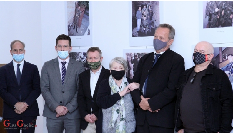 U Hrvatskom saboru prikazani dokumentarni filmovi „Štafeta smrti“ i  „Od toga dana“  te otvorena izložba ratnih fotografija „Vukowar 1991.“