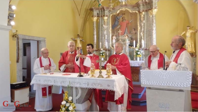 Oproštaj don Anđelka Kaćunka od triju župa u Gospićko-senjskoj biskupiji
