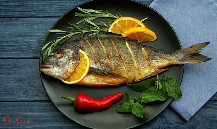 Ministarstvo poljoprivrede predložilo uključenje ribe u školsku prehranu