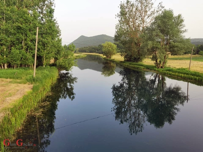 Ako laže koza, ne laže Ministarstvo!