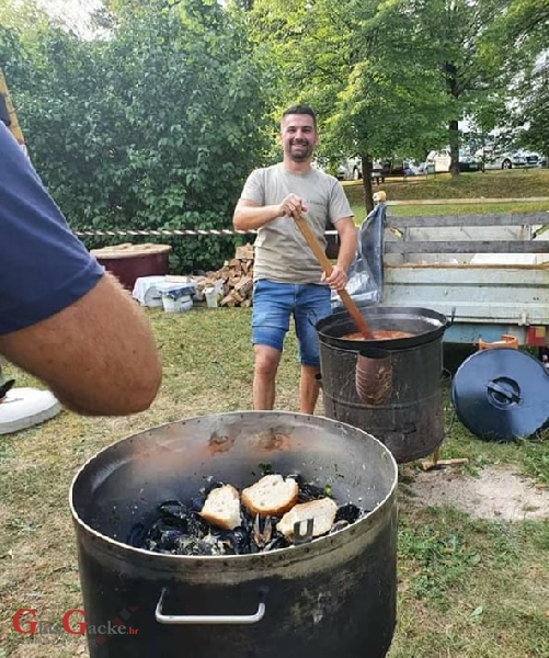 Najbolji kotlići, odnosno gulaši