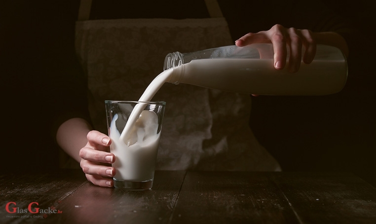 Mlijeko i mliječne proizvode kroz Školsku shemu konzumira čak 106.000 učenika više