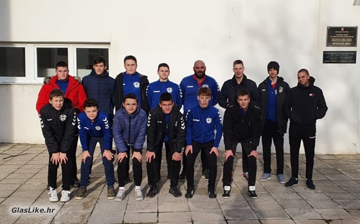 +33 dječaka U17 u Senju +33 dječaka U17 u Senju