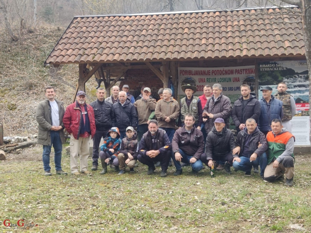 Poribljavanje Une pastrvom iz Gacke