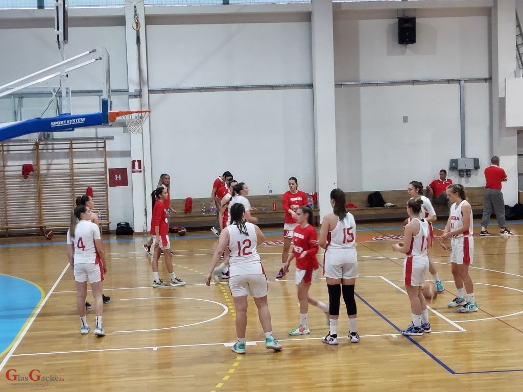 U18 - Hrvatska pobijedila Bugarsku 84 - 37 u Otočcu 