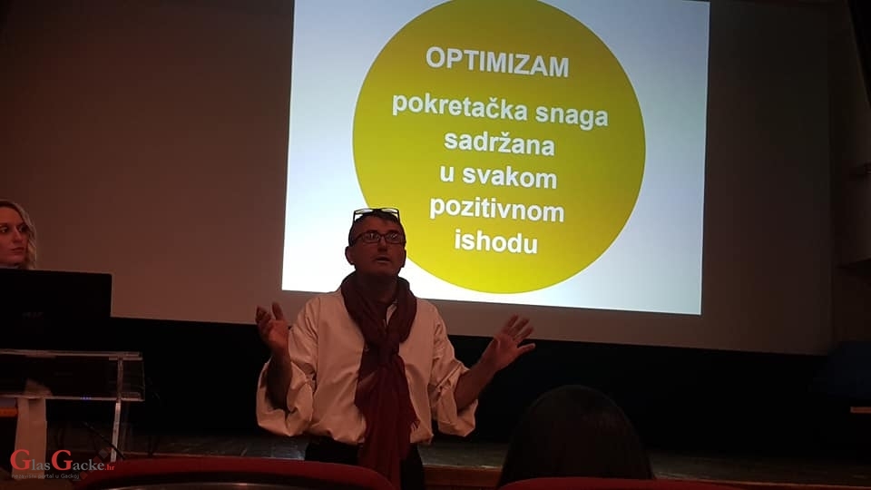 U Otočcu otvoren 1.ured optimizma u Hrvatskoj 