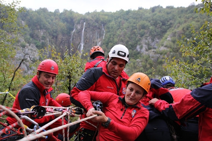 Pridruži nam se… Pridruži nam se…