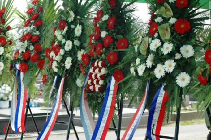 Polaganje vijenaca i paljenje svijeća na spomen-obilježjima Domovinskog rata povodom obilježavanja 31. obljetnice ustrojavanja HV-a