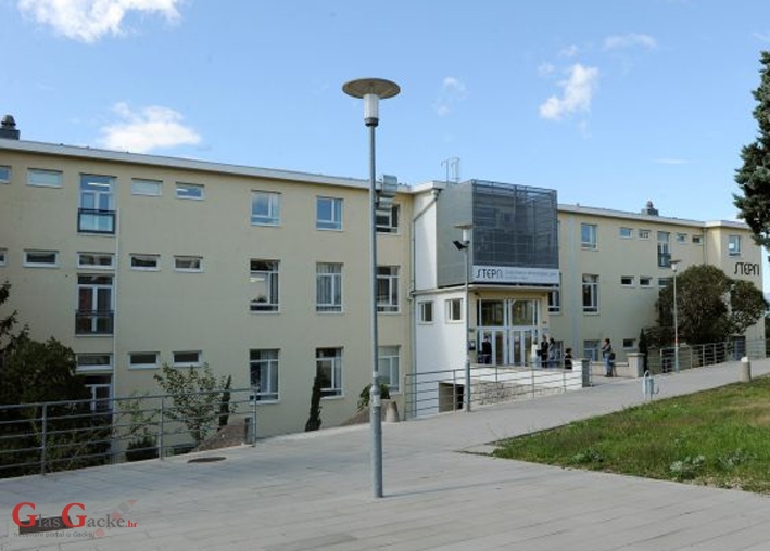 Podrška poduzetnicima u procesu prijenosa poslovanja Podrška poduzetnicima u procesu prijenosa poslovanja