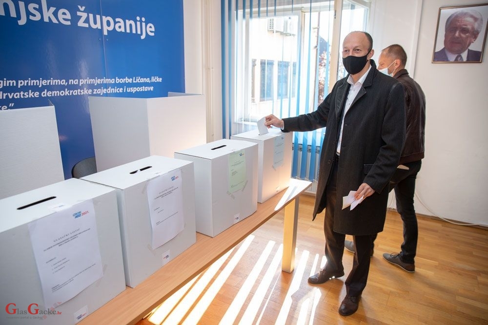 Ernest Petry novi je predsjednik Županijske organizacije HDZ-a Ličko-senjske županije