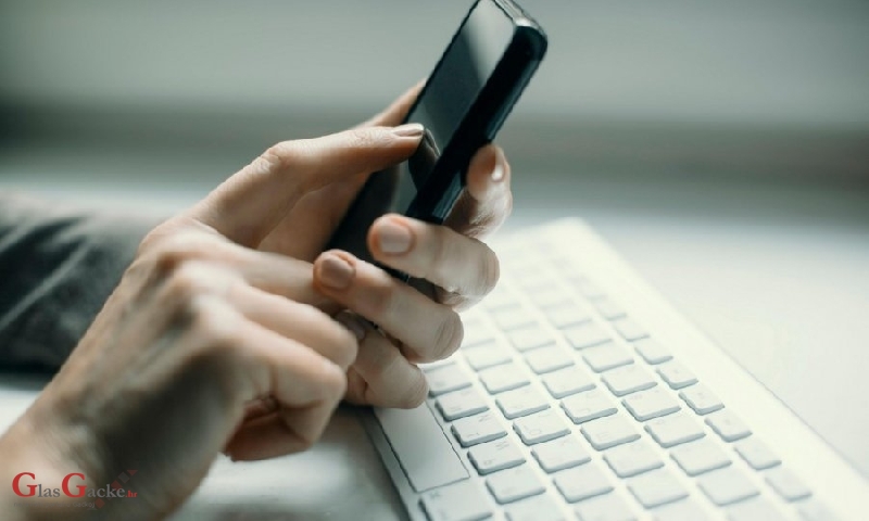 SMS porukama širi se novi virus, nemojte ih otvarati SMS porukama širi se novi virus, nemojte ih otvarati