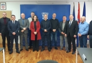 Izaslanstvo Ličko-senjske županije na sastanku s ministrom Medvedom Izaslanstvo Ličko-senjske županije na sastanku s ministrom Medvedom