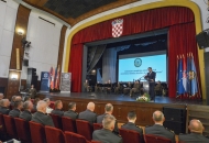 101 polaznik završio izobrazbu na vojnim školama