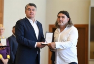 Predsjednik Milanović odlikovao darivatelje krvi Predsjednik Milanović odlikovao darivatelje krvi