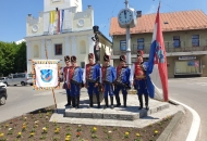 Mimohod 20 povijesnih postrojbi hrvatske vojske u Gospiću Mimohod 20 povijesnih postrojbi hrvatske vojske u Gospiću