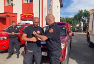 Ličko-senjski vatrogasci preuzeli još pet novih vatrogasnih pick up vozila Ličko-senjski vatrogasci preuzeli još pet novih vatrogasnih pick up vozila