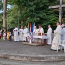 Biskup Huzjak predvodio misno slavlje u spomen na žrtve jugo-komunističkog boljševizma u bjelovarskoj šumi Lug