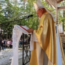 Nadbiskup Devčić predvodio slavlje Male Gospe na Krasnu