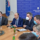 Osnovnim i srednjim školama u Ličko-senjskoj županiji dodijeljeno 1.893.615,24 kuna bespovratnih sredstava za pomoćnike u nastavi 